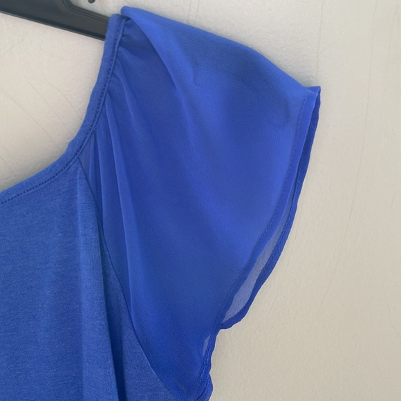 Express • top - Picture 2 of 5